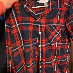 Old navy flannel long sleeve shirt